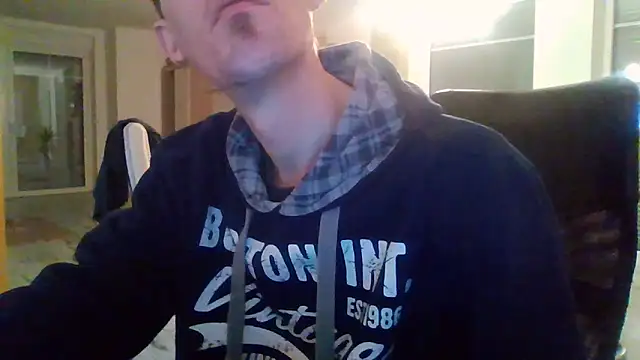 Snapshot of Trockenbau chatting on March 13, 12:01 pm Trockenbau online show from March 13, 12:01 pm