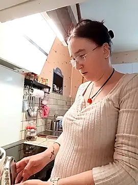 Sophierob1 online show from September 18, 8:16 am