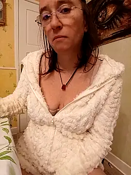 Sophierob1 online show from October 14, 6:36 am