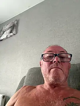 naughtygrandad1 online show from June 28, 7:14 am
