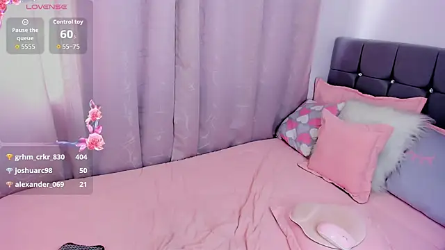 Snapshot of angel09_a_ chatting on June 3, 2:33 pm angel09 a online show from June 3, 2:33 pm