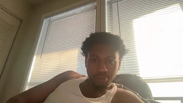 Snapshot of Yungandhungd chatting on November 16, 9:31 pm Yungandhungd online show from November 16, 9:31 pm