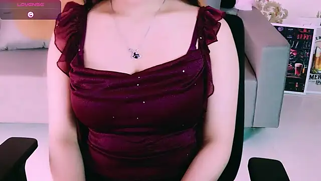 Snapshot of My_Rose chatting on February 16, 3:08 pm My Rose online show from February 16, 3:08 pm