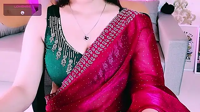 Snapshot of My_Rose chatting on March 19, 4:44 pm My Rose online show from March 19, 4:44 pm