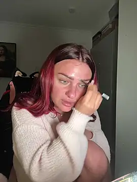 Snapshot of OliviaaFischer chatting on May 1, 6:34 pm OliviaaFischer online show from May 1, 6:34 pm