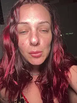 Snapshot of OliviaaFischer chatting on July 17, 8:21 am OliviaaFischer online show from July 17, 8:21 am