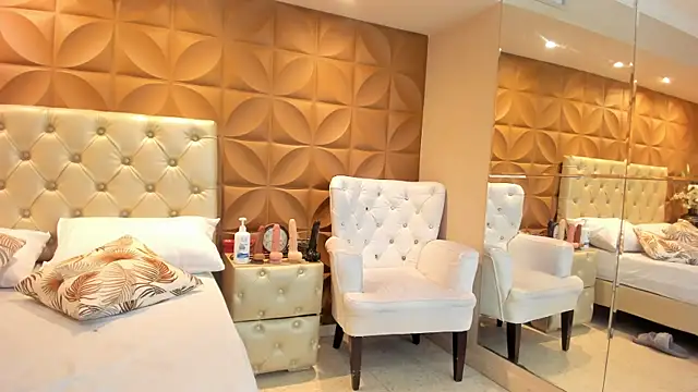 BarbaraCortez online show from February 7, 8:12 pm