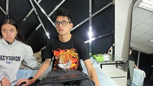 Snapshot of Noa_Arez chatting on January 18, 2:04 am Noa Arez online show from January 18, 2:04 am