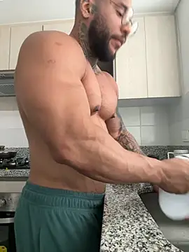 Snapshot of Andrew_Johnnson chatting on October 22, 9:03 pm Andrew Johnnson online show from October 22, 9:03 pm