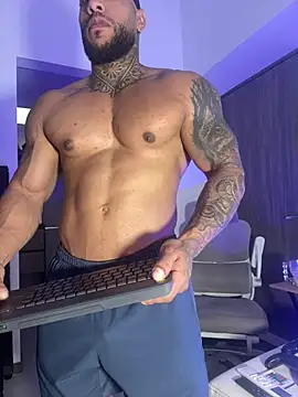 Snapshot of Andrew_Johnnson chatting on February 12, 7:09 pm Andrew Johnnson online show from February 12, 7:09 pm