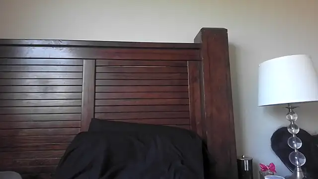 Marlowlovee online show from September 12, 4:51 pm