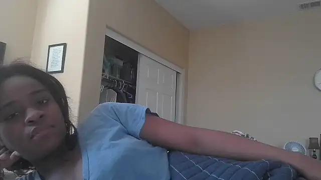 Snapshot of Marlowlovee chatting on July 10, 9:39 pm Marlowlovee online show from July 10, 9:39 pm
