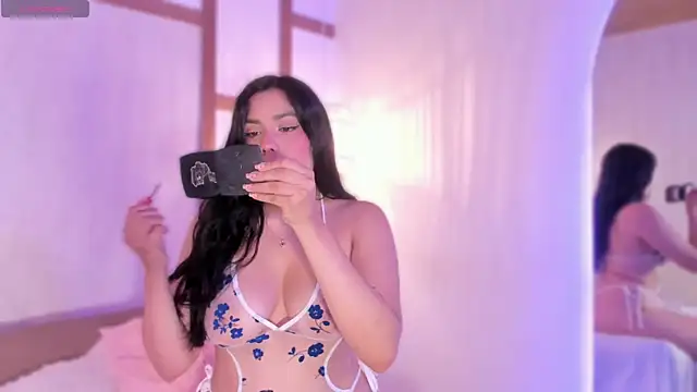 RenataLeclair online show from February 16, 3:41 pm