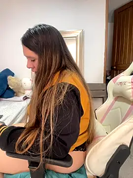 emma hot2006 online show from September 29, 5:29 pm