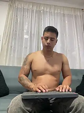 Snapshot of miaftmax chatting on September 26, 8:13 pm miaftmax online show from September 26, 8:13 pm