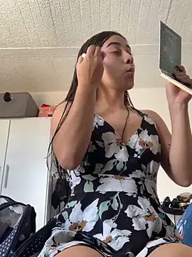 Snapshot of miaftmax chatting on September 27, 4:23 pm miaftmax online show from September 27, 4:23 pm