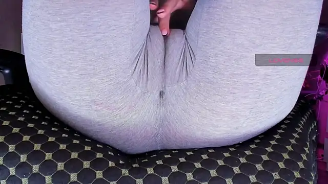 Cameltoe squirt inPants online show from November 30, 9:02 am