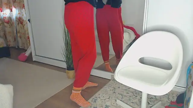 merlyn4 online show from February 26, 8:48 am