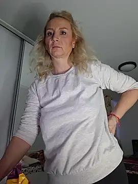 merlyn4 online show from January 9, 10:40 am