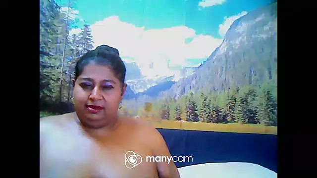indianhoney694u online show from February 26, 8:33 pm