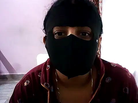 Snapshot of jannu6482 chatting on September 15, 9:20 am jannu6482 online show from September 15, 9:20 am