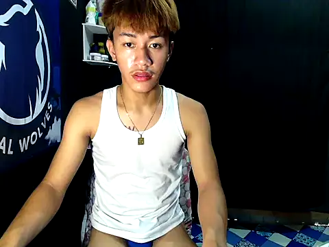 naughtyboyloy 0 online show from October 16, 5:41 am