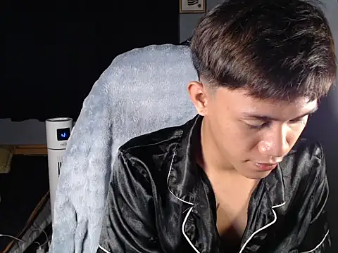 naughtyboyloy 0 online show from March 25, 3:40 pm