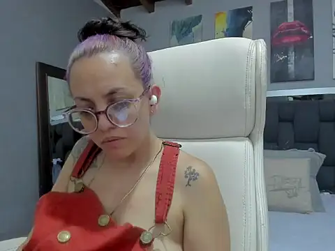 dalila macherano1 online show from September 14, 5:28 am