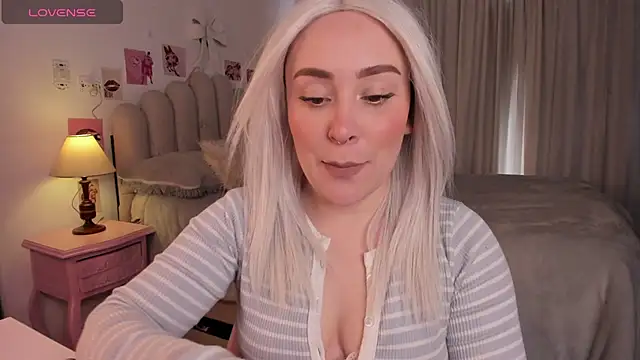 sofi graay online show from February 28, 9:27 pm