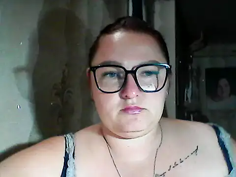 Snapshot of AngelQSky chatting on September 30, 4:12 pm AngelQSky online show from September 30, 4:12 pm