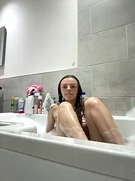 cutietootie02 online show from January 9, 6:05 am