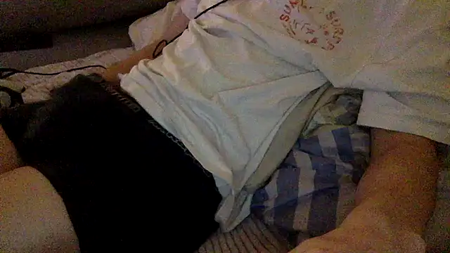 Breezydicksn online show from November 21, 7:45 pm