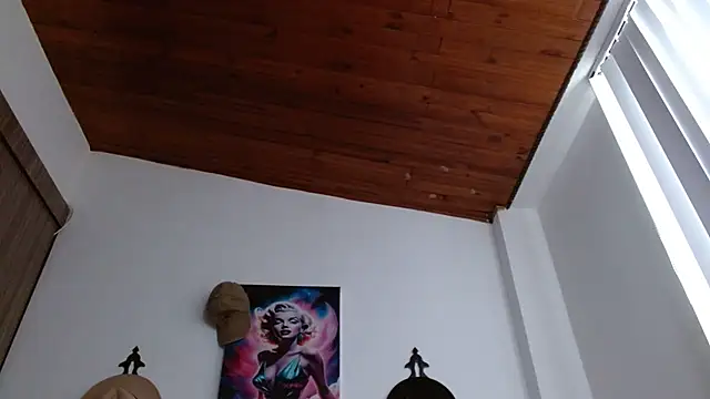 Crystal Star  online show from February 15, 11:52 am