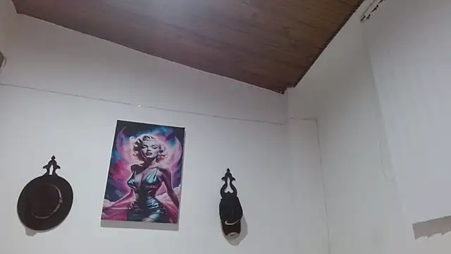 Crystal Star  online show from April 12, 3:55 am