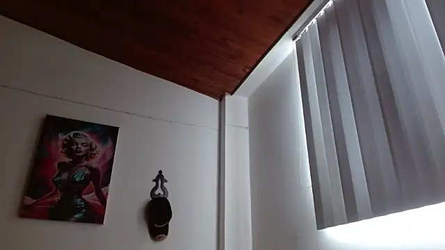 Crystal Star  online show from April 16, 2:29 pm