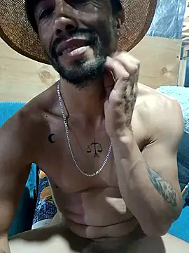 Snapshot of lakiste69-35 chatting on February 12, 1:55 am lakiste69-35 online show from February 12, 1:55 am