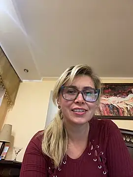 Crystal00Girl online show from October 3, 9:45 pm