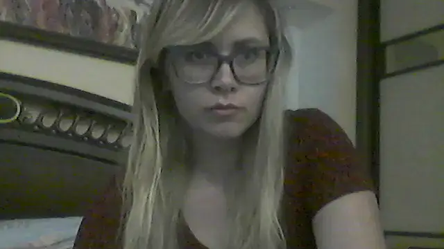 Crystal00Girl online show from October 31, 7:48 pm