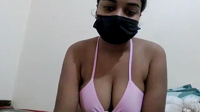 Snapshot of Little_toy_girl chatting on July 11, 7:55 am Little toy girl online show from July 11, 7:55 am