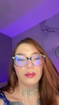 dreamleah  online show from March 29, 12:43 am