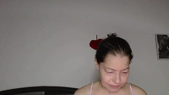 Snapshot of SexySarah177 chatting on February 21, 9:38 pm SexySarah177 online show from February 21, 9:38 pm