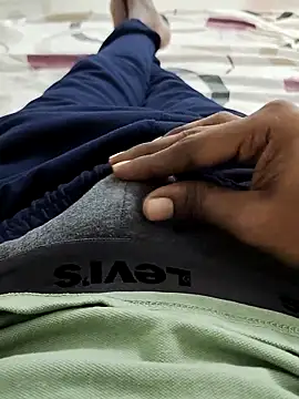 Snapshot of slim-uncut chatting on October 13, 5:24 pm slim-uncut online show from October 13, 5:24 pm