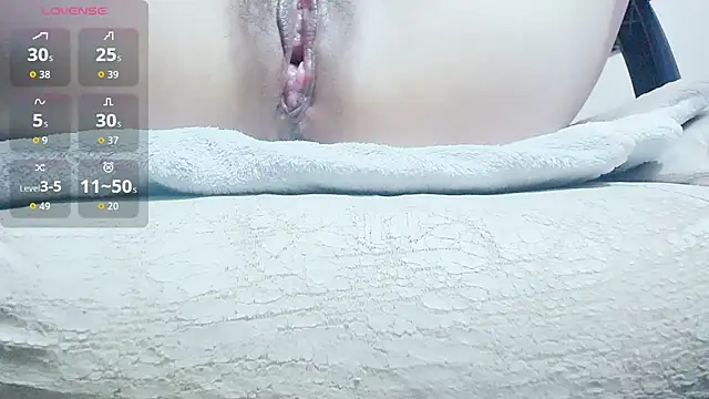 KateCondon online show from April 19, 8:22 pm