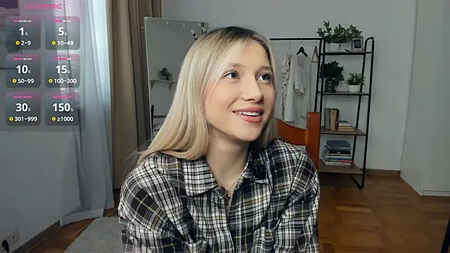 Snapshot of FaaBinaa chatting on February 8, 7:45 am FaaBinaa online show from February 8, 7:45 am