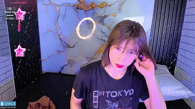 nena cupcake  online show from November 3, 11:00 am