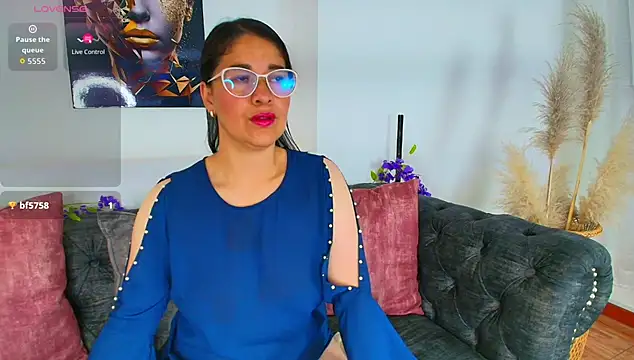 Alana steel 1 online show from September 28, 11:59 am