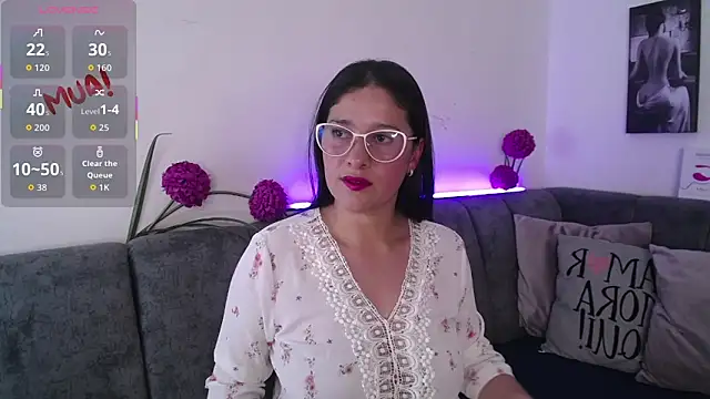 Alana steel 1 online show from February 12, 7:31 pm