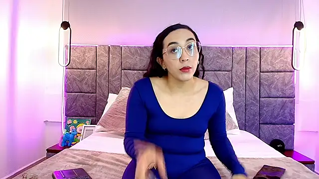 alehia cute online show from December 14, 1:38 pm