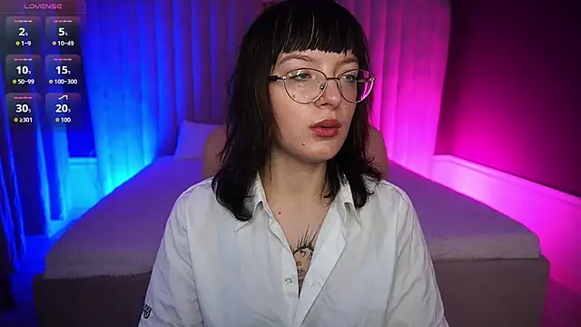 Snapshot of Pixie_Peachh chatting on October 7, 2:14 pm Pixie Peachh online show from October 7, 2:14 pm