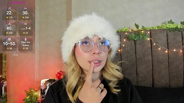 LanaMills  online show from March 13, 5:36 am